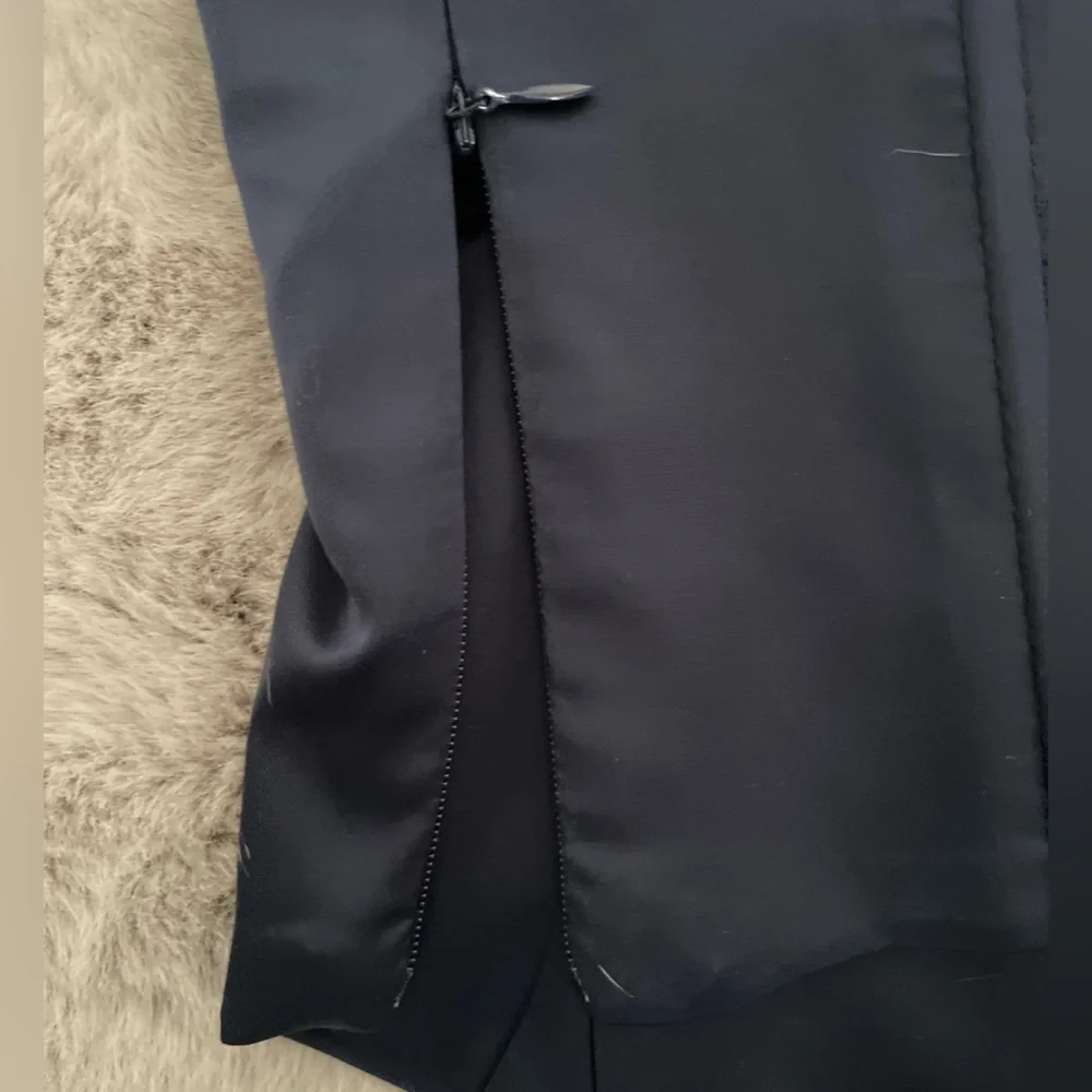 NWT Edikted Kelsey Navy Satin Corset Top - XS - Picture 4 of 5